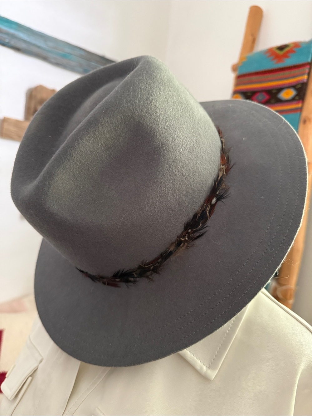 Gray Felt Wide-Brim Fedora with Feather Band S/M